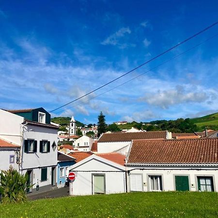 Alojamento Confortavel A 2 Min Da Praia Horta  Luaran gambar